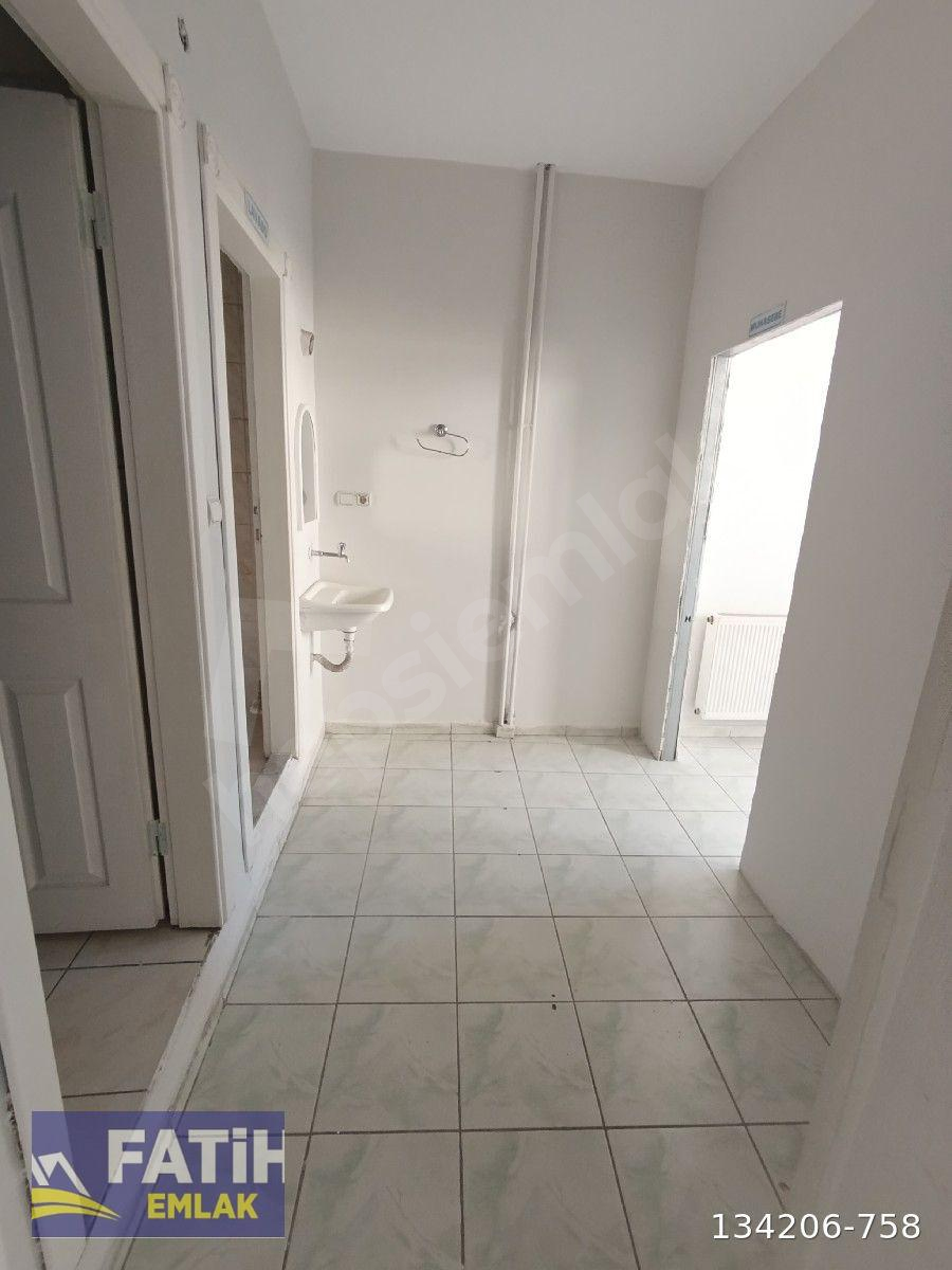 🏢 BEŞYOL’DA İŞ MERKEZİNDE ACİL SATILIK 2+0 OFİS 🏢 HEM YATIRIMLIK HEM OTURMALIK MUTFAKLI BALKONLU‼️