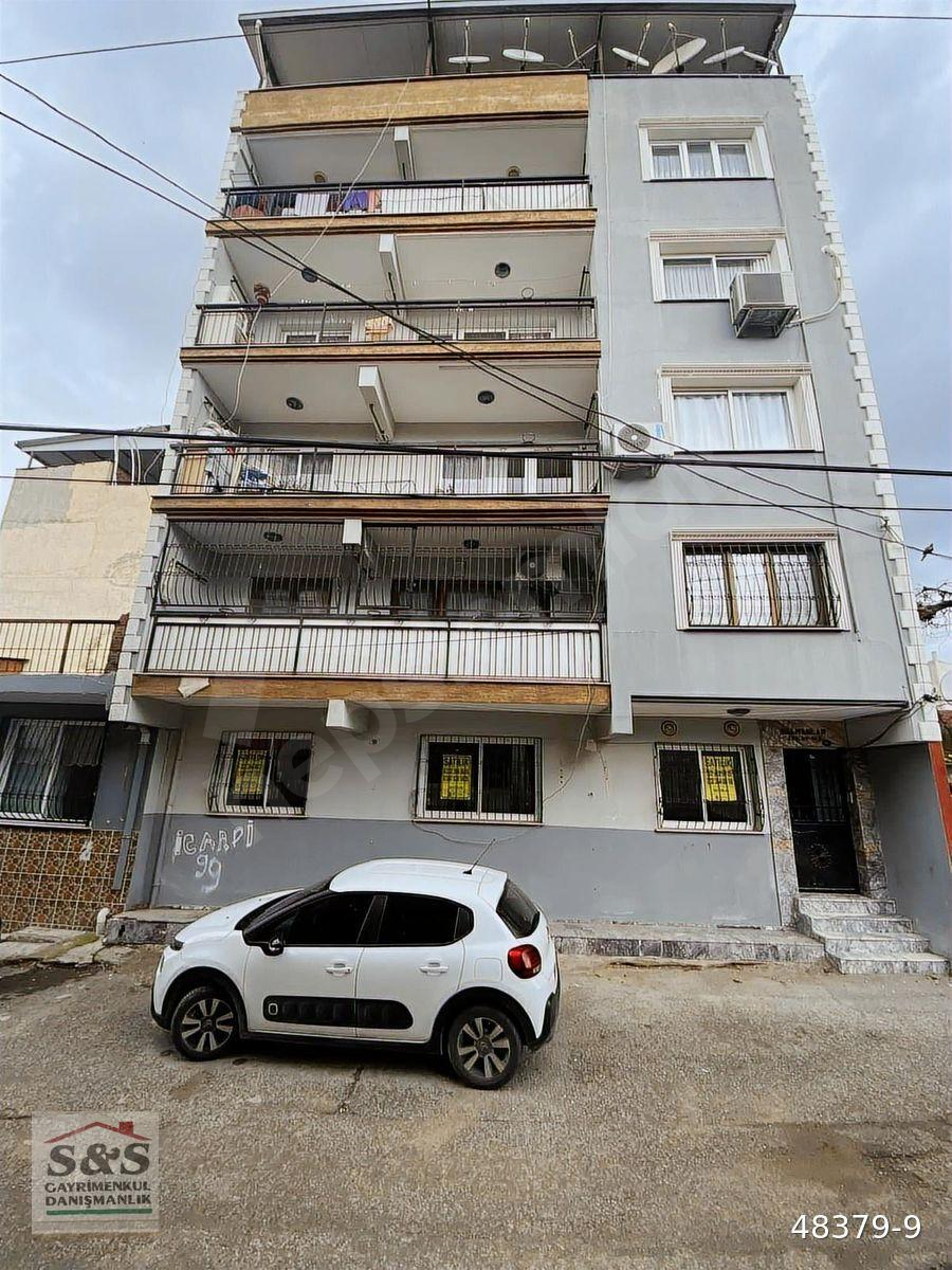 İZMİR BAYRAKLI ORG. NAFIZ GÜRMAN MAHALLESİNDE ACİL SATILIK DAİRE