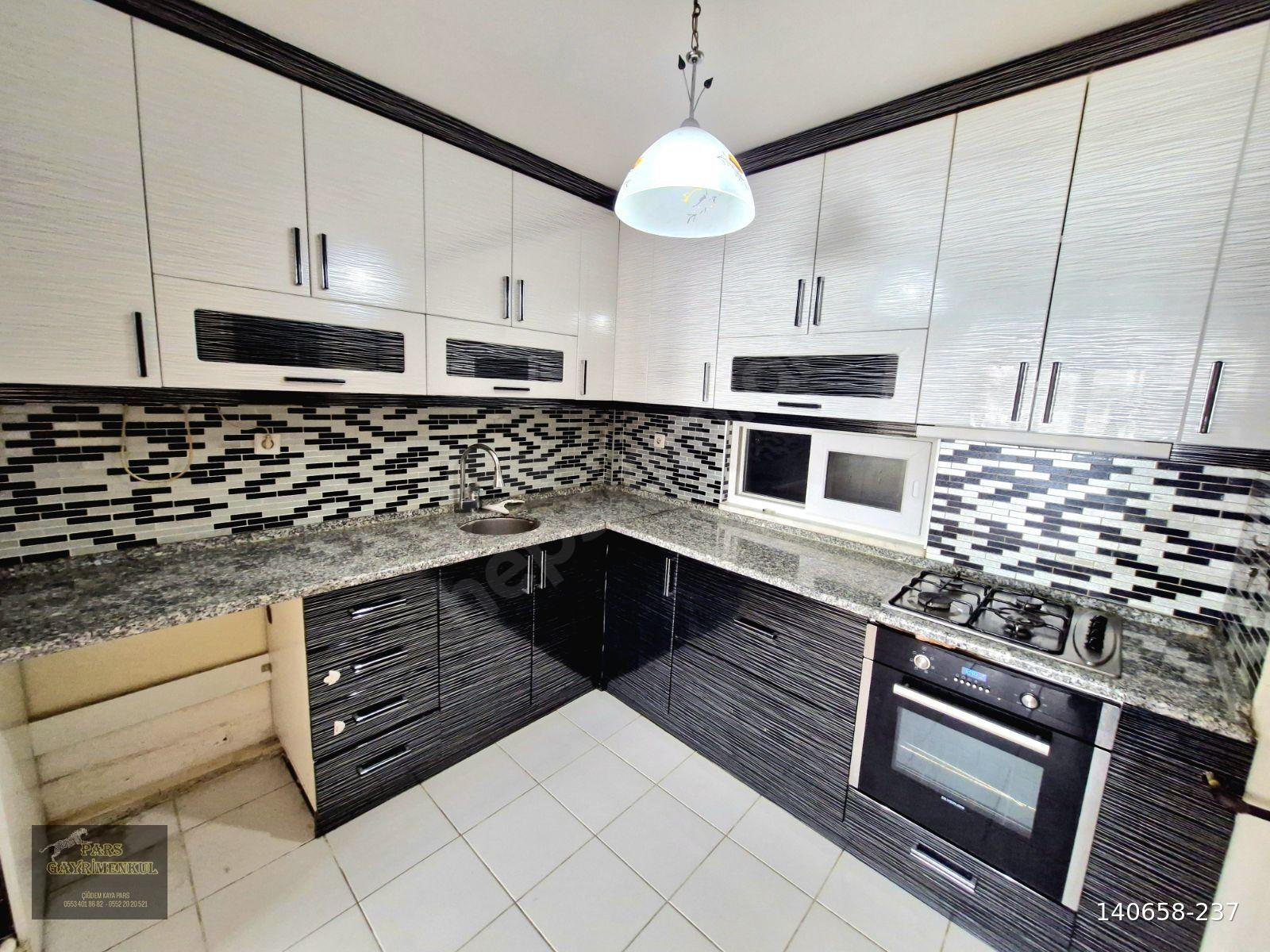 KİRALIK 3+1 DAİRE Emek Caddesi