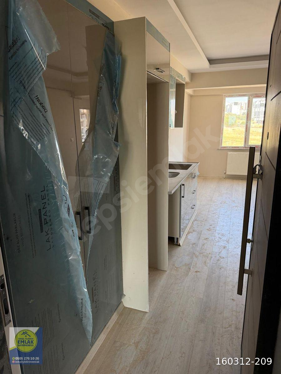 YILDIRIM EMLAKTAN YENİ YAPI ÜNİVERSİTE KARŞISI SATILIK 2+0 DAİRE