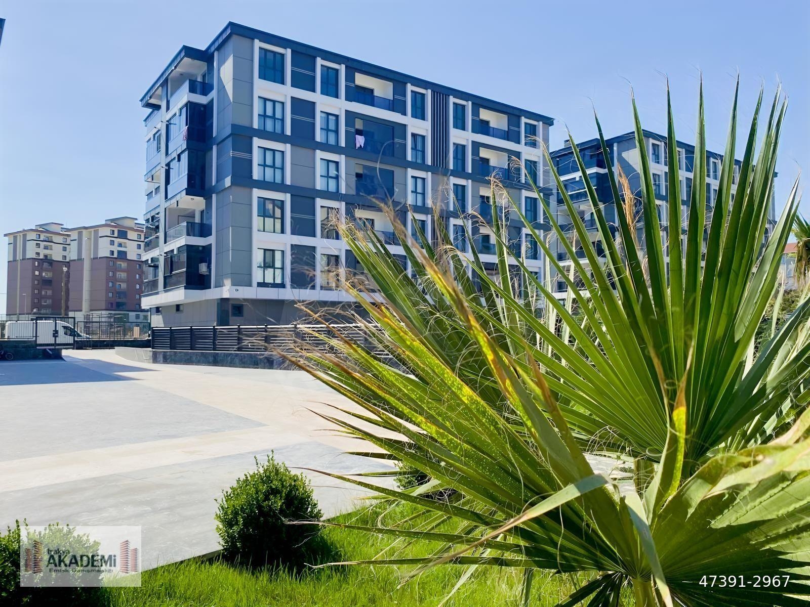 AY-YILDIZ EVLERİ SİTESİNDE SATILIK 3+1 140 M2 LÜKS DAİRE
