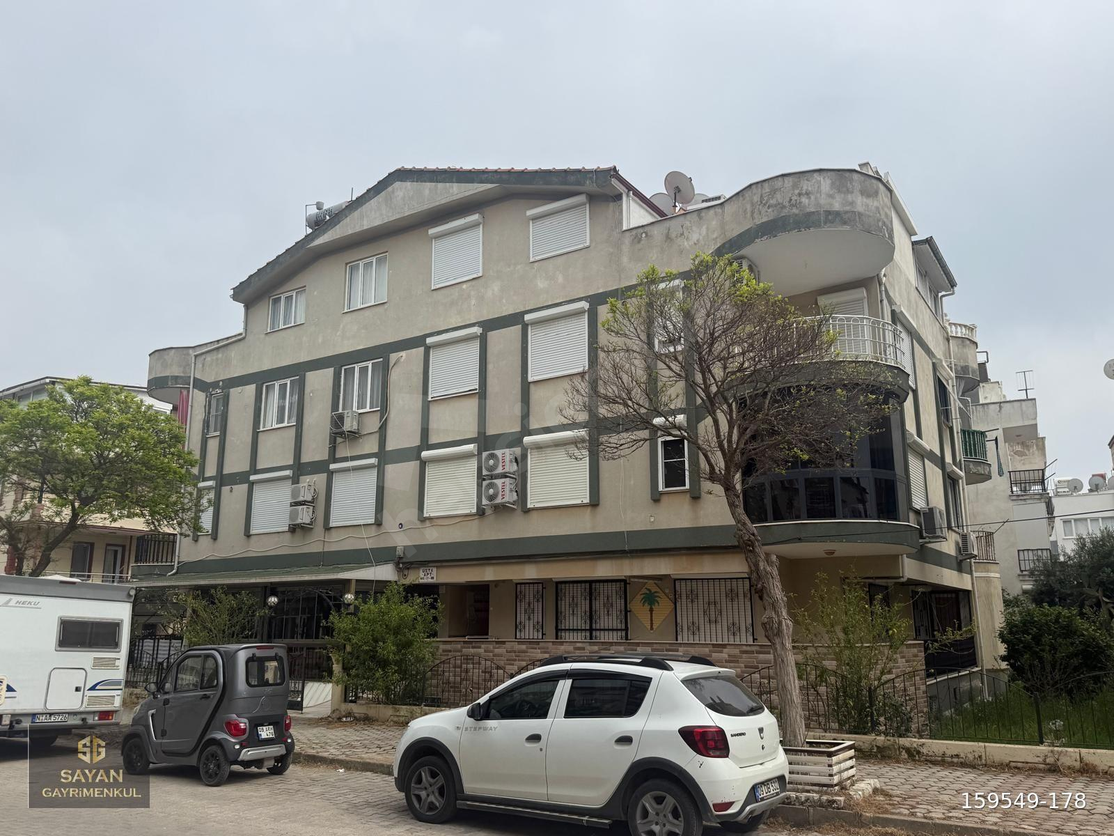 SAYAN EMLAK' TAN SATILIK ÇAMLIK' TA 4+1 DUBLEX DAİRE