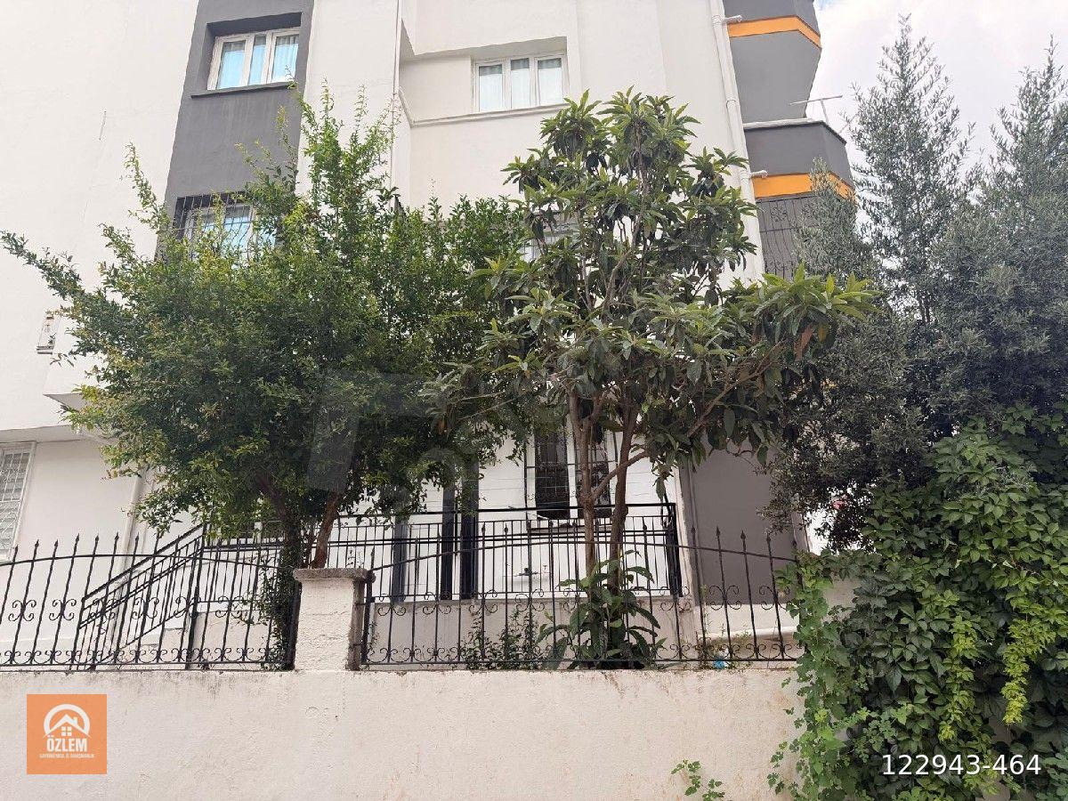 YURT MAHALLESİNDE YEŞİL FIRIN SOKAĞINDA MERKEZİ KONUMDA GENİŞ FERAH BAHÇE MANZARALI SATILIK 2+1DAİRE