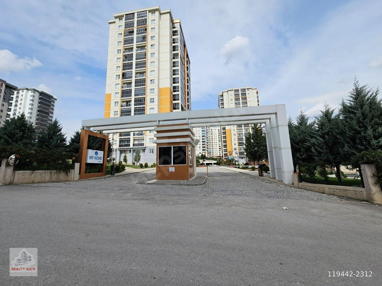 Nil My Home Sitesi'nde Geniş 4+1 Çift Cam Balkonlu Lüks Kiralık
