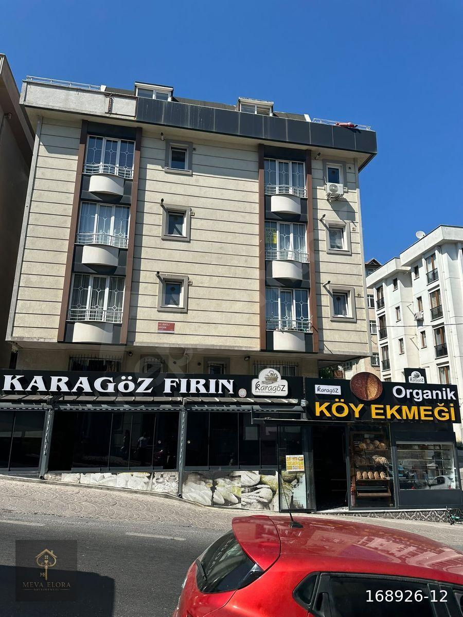 CADDE ÜZERİNDE KİRALIK 1+1 EŞYALI DAİRE