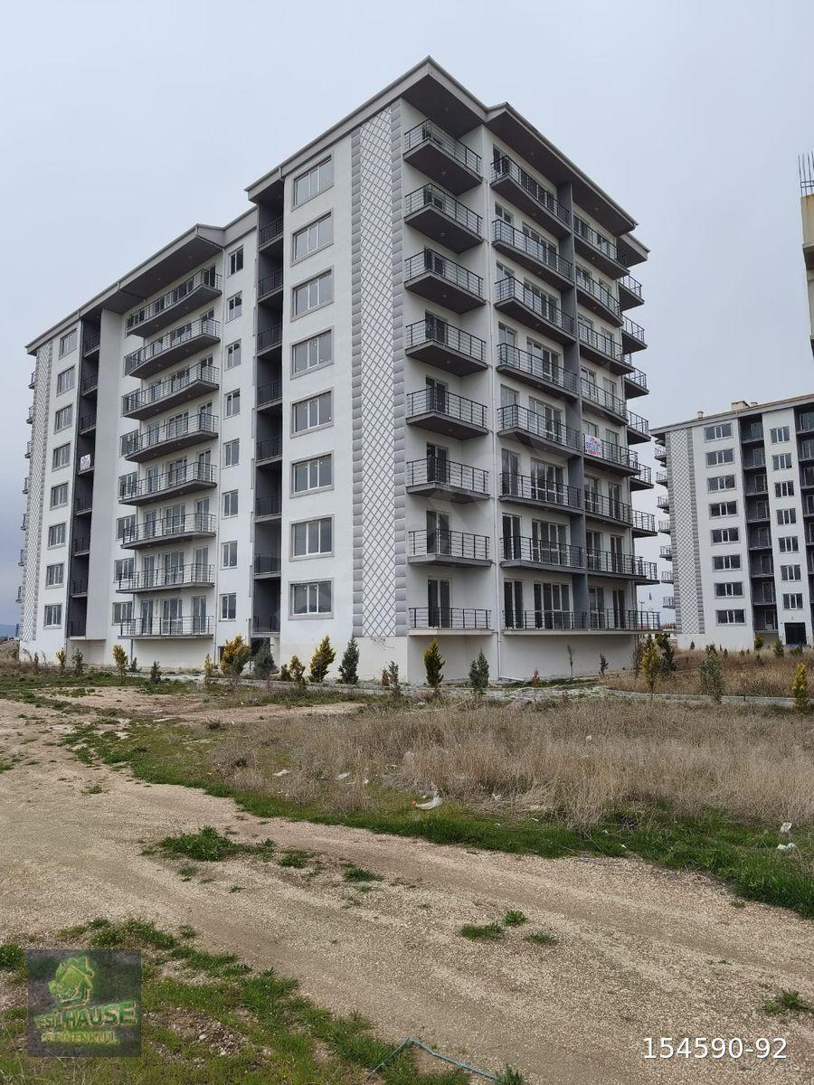AFYON SUSUZDA SATILIK 3+1 DAİRE