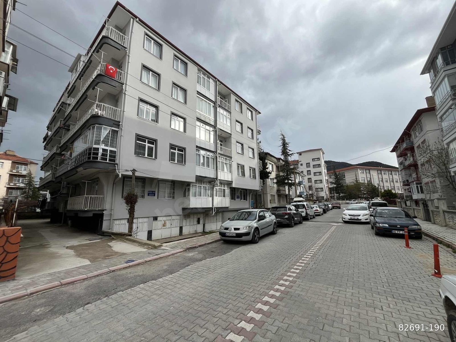CANCAN'DAN STADYUM YANI KUPONUN KUPONU 3+1 KİLERLİ SATILIK DAİRE
