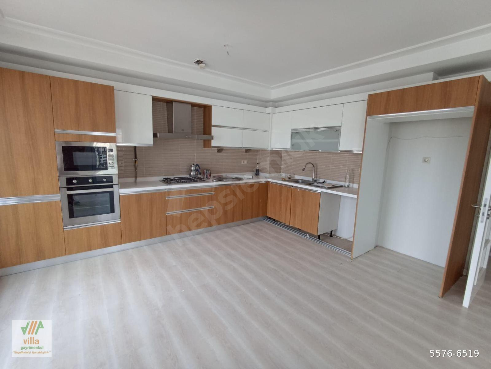 TÜRKMENBAŞI BULVARINDA SOSYAL YAŞAM ALANLI YÜZME HAVUZLU GÜVENLİKLİ SİTEDE 4+1 LÜX DAİRE