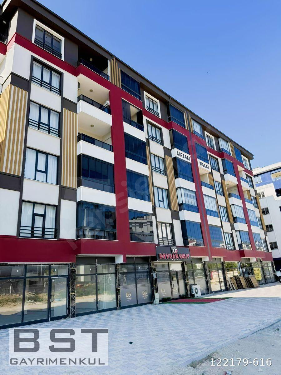 Emirgazi mh 3+1 135m2 net Siteiçi Arakat K.Otoparklı 3 cepheli
