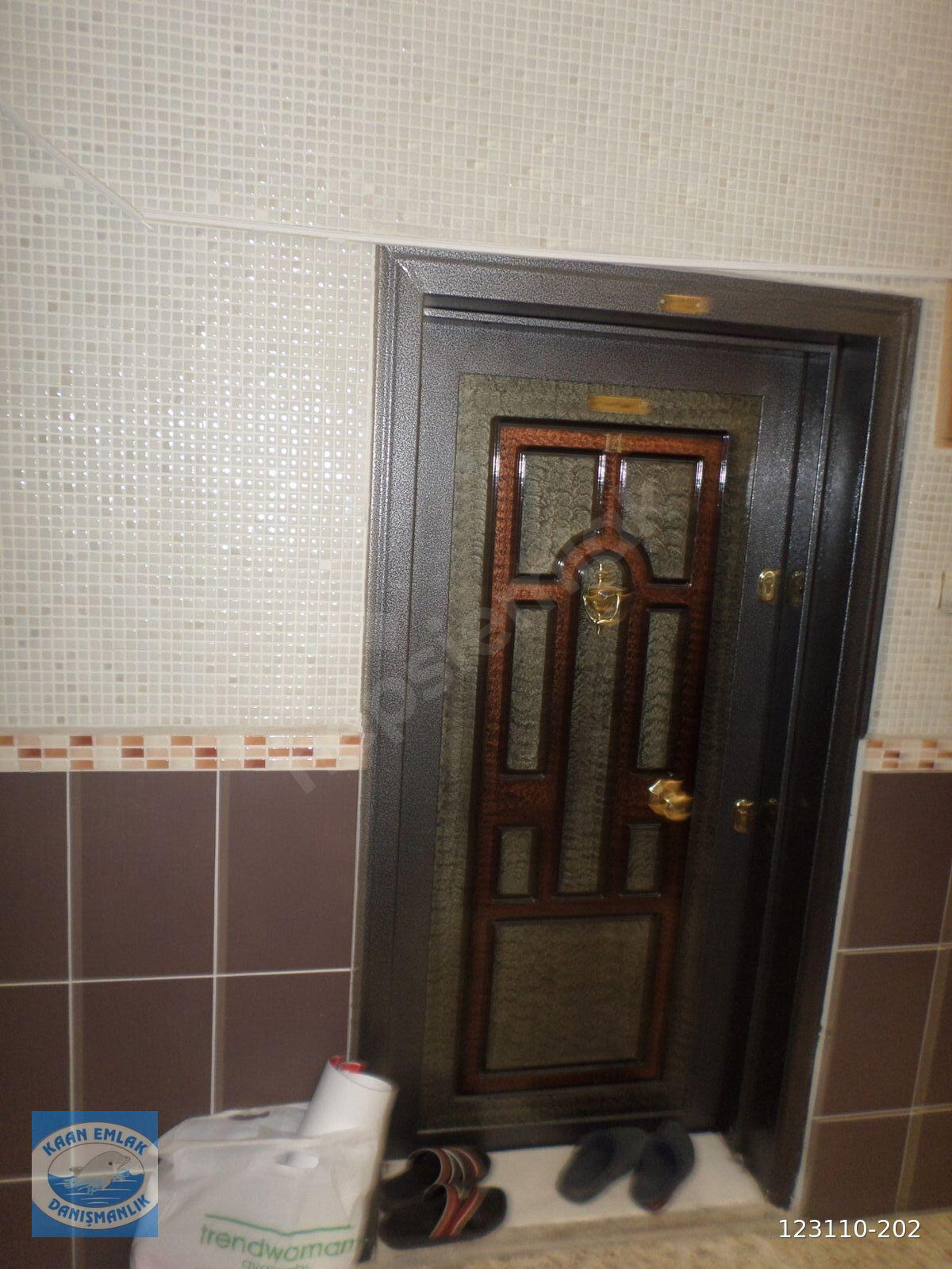 KAAN EMLAKTAN 3+1 135 M2 2 ODASI BAĞIMLI ORTA KAT ÖN CEPHE SEHİR MANZARALI SATILIK DAİRE