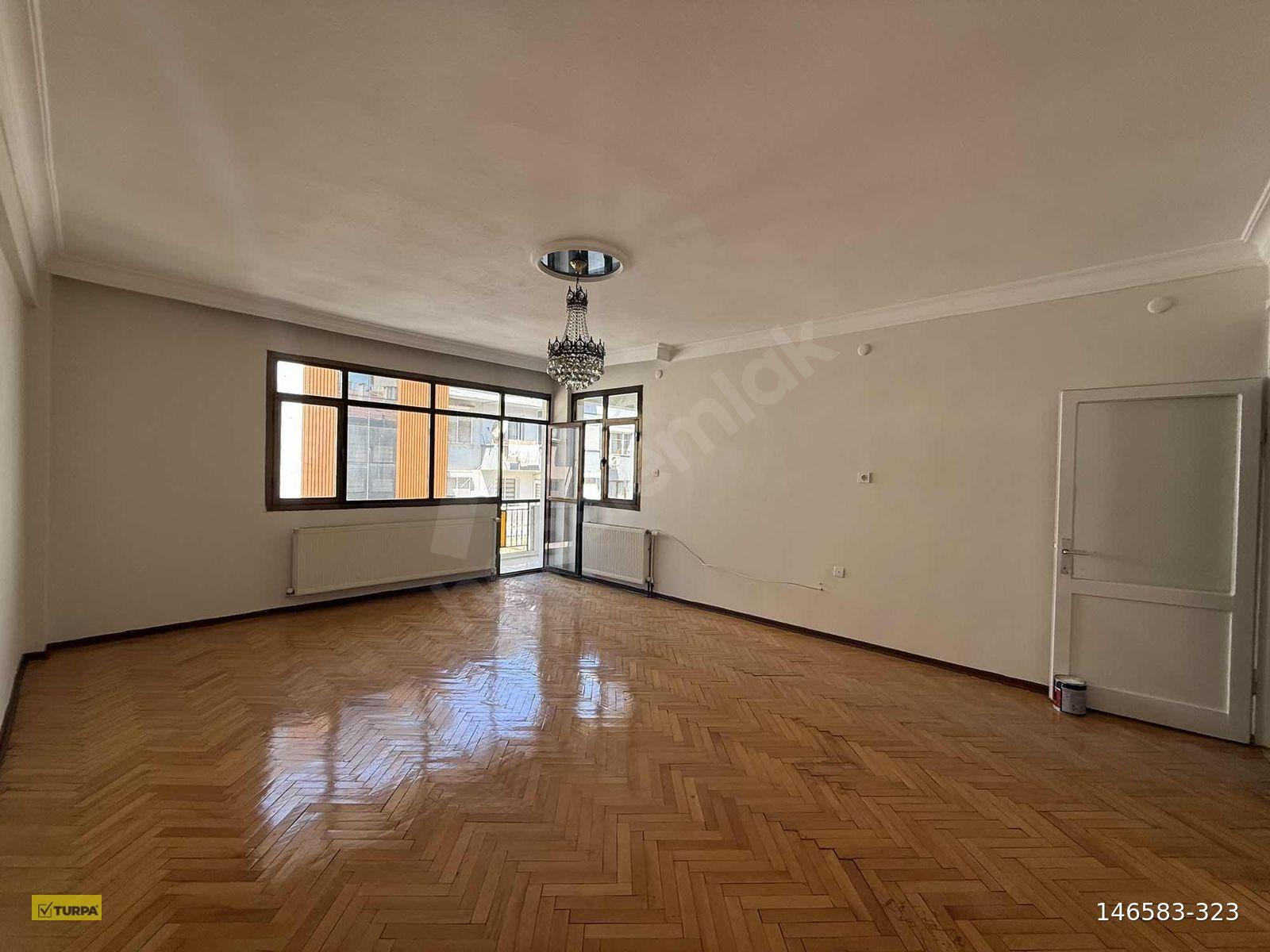 TURPA BALÇOVA VİP'DEN 3+1 AGORA AVM KARŞISINDA KİRALIK DAİRE