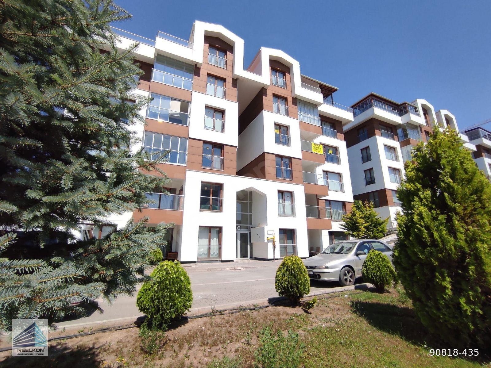 Beytepe Konaklarında 227 m2,Çift Banyolu,Depolu,Ferah 4+1
