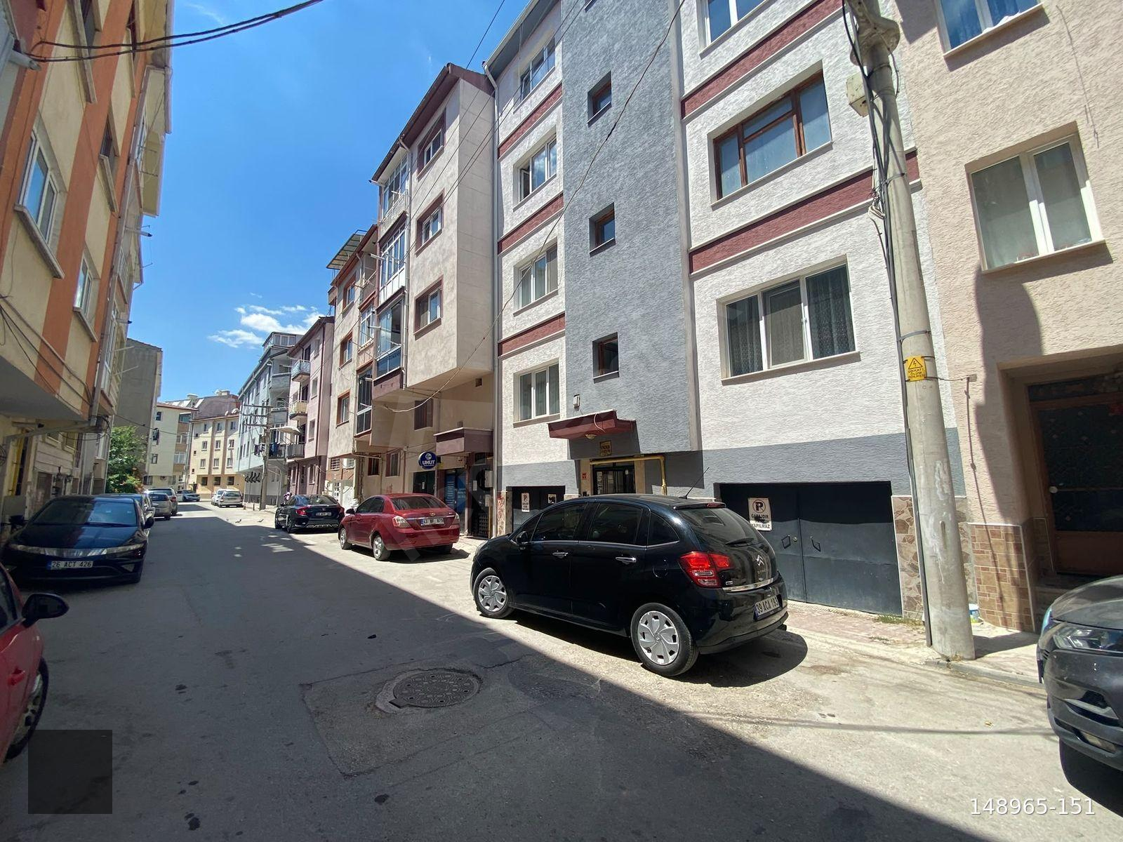 ÇIRAĞAN EMLAK'TAN KIRMIZI TOPRAK MAH.BAKIMLI 3+1 DAİRE