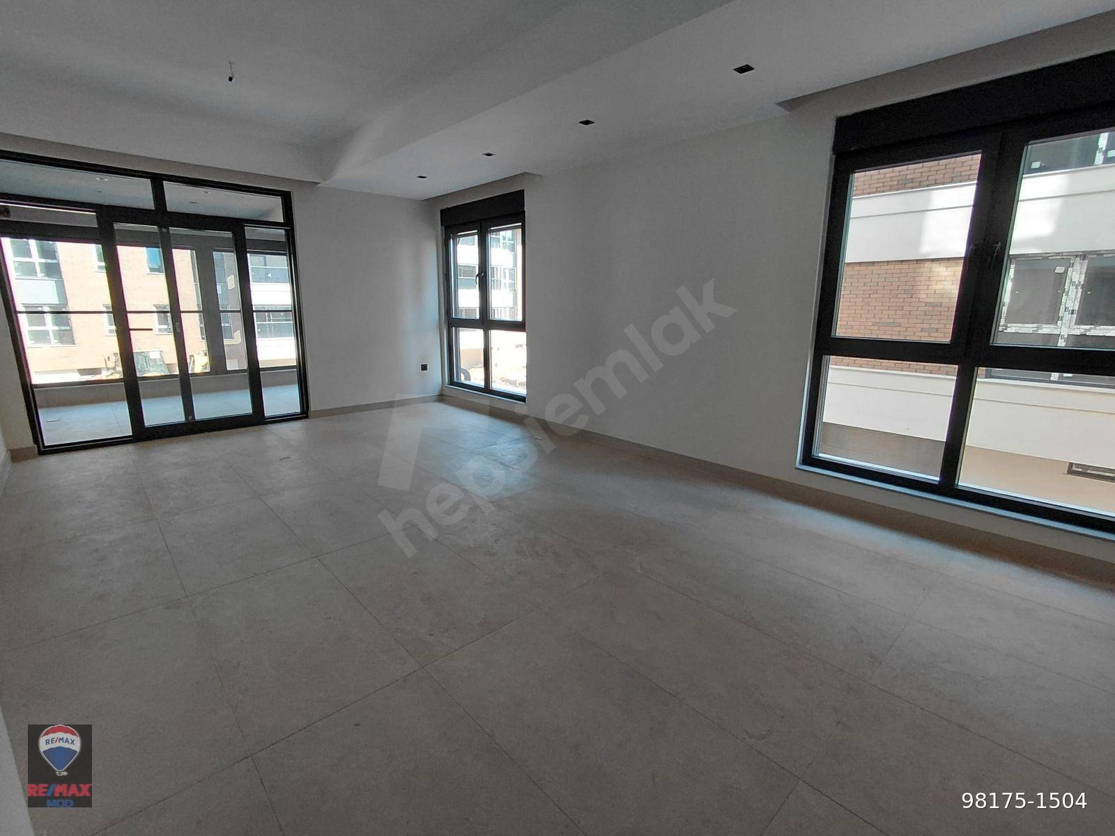 REMAX MOD'DAN 2 ARAÇLIK ÖZEL GARAJLI 3+1 SIFIR KİRALIK DAİRE