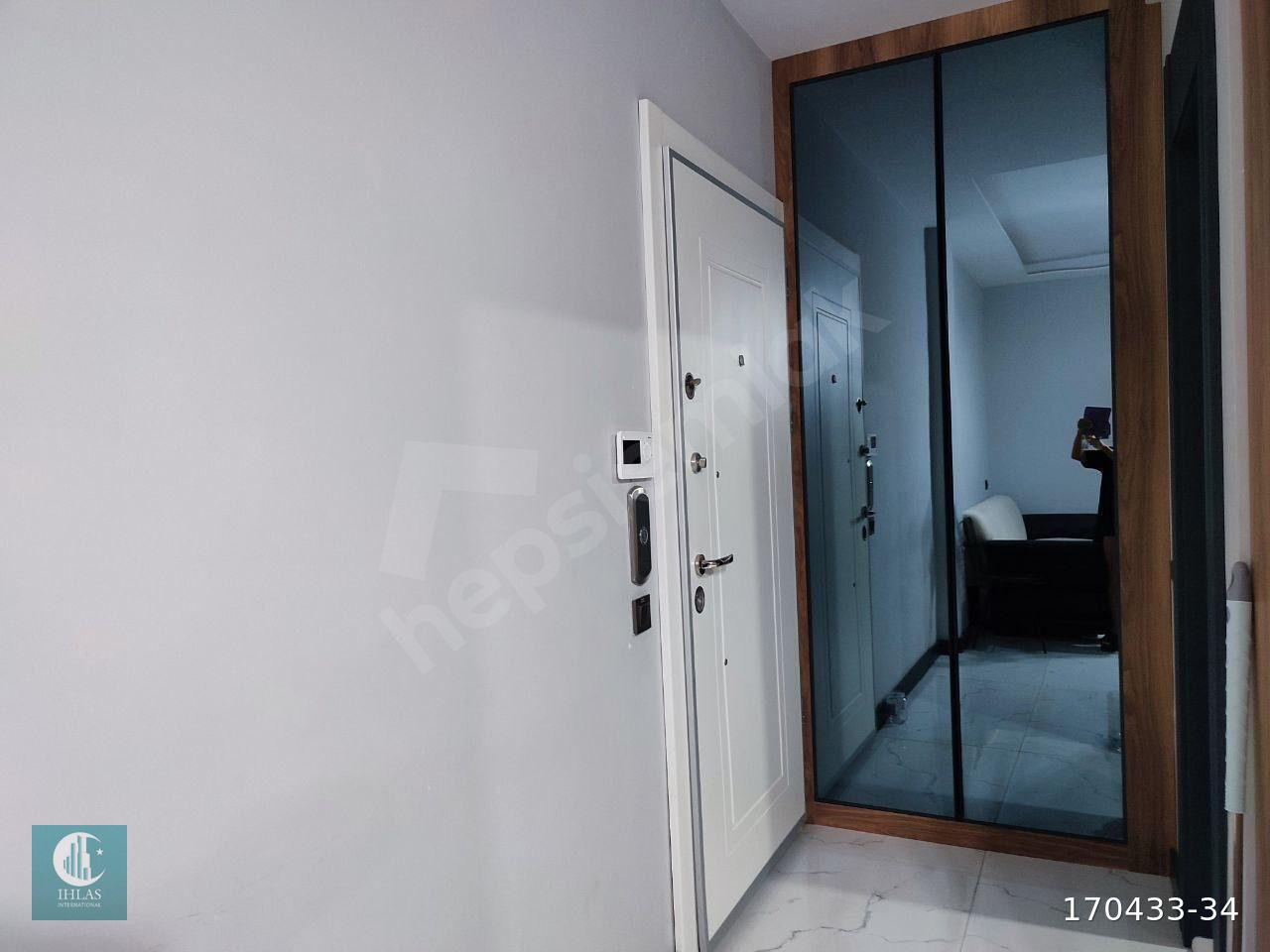 Duracco Family Büfe Arkasında Eşyalı 1+1