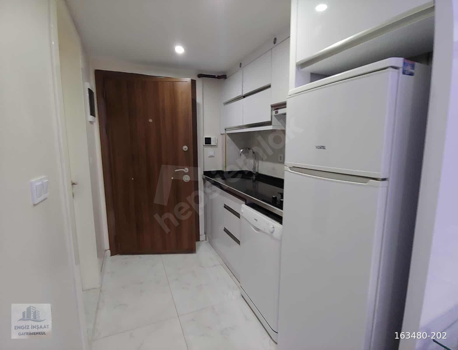 FORUMA YAKIN KİRALIK 2+1 BALKONLU EŞYALI ASANSÖRLÜ DAİRE
