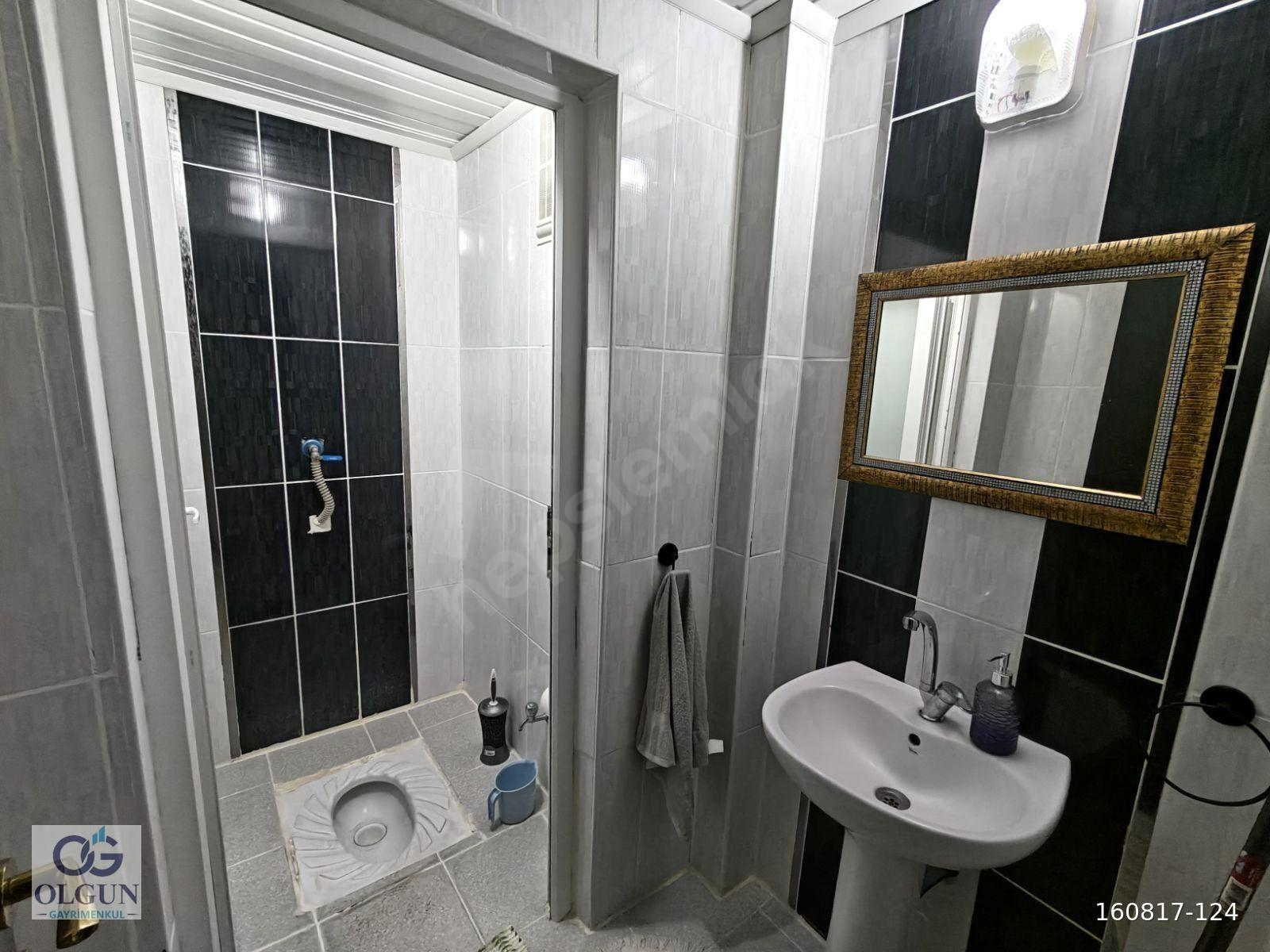 Esentepe Mh'de Satılık 3+1 Daire 200 m²