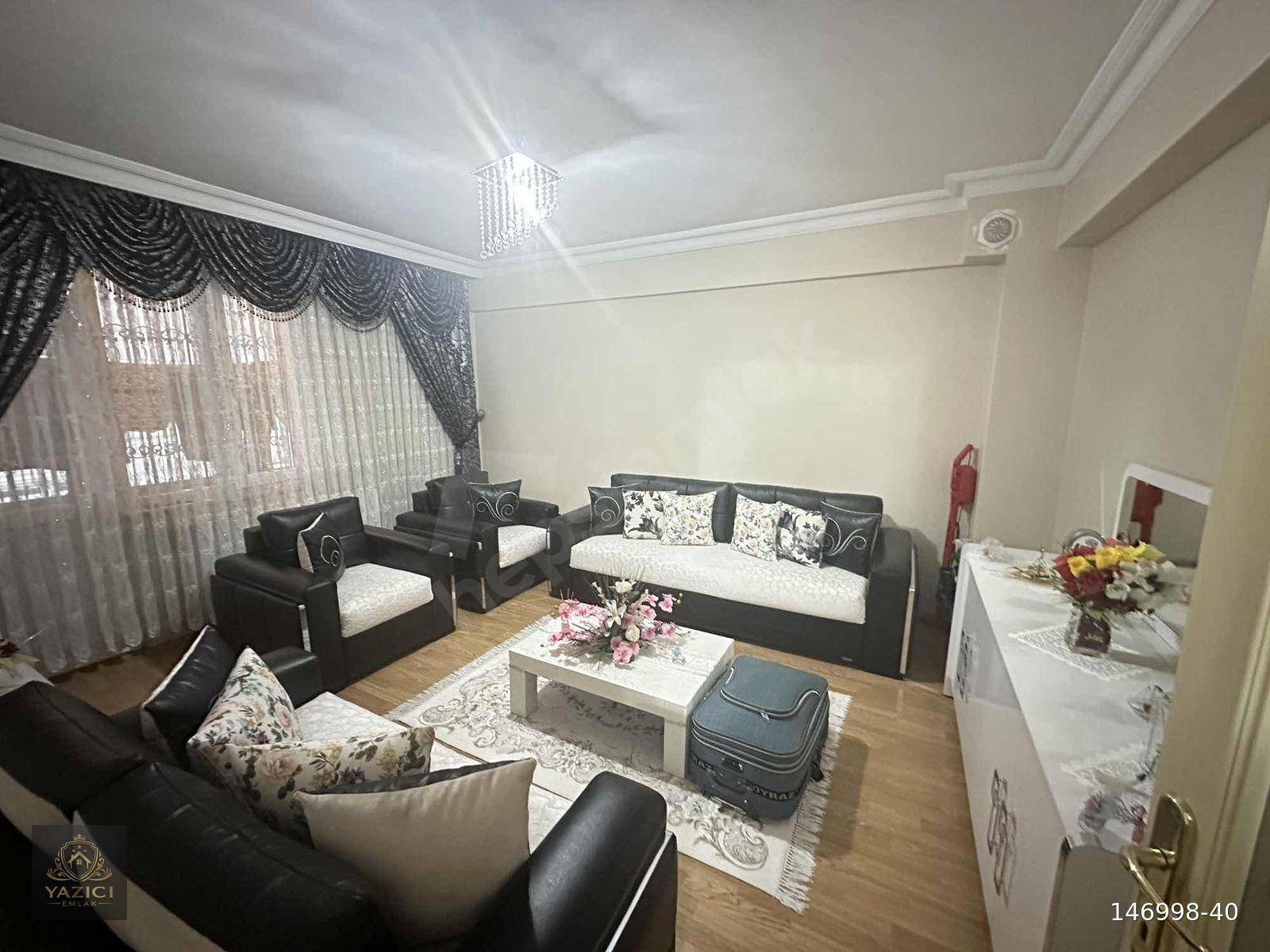 YAZICI EMLAKTAN BALKONLU GENİŞ YÜKSEK GİRİŞ DAİRE