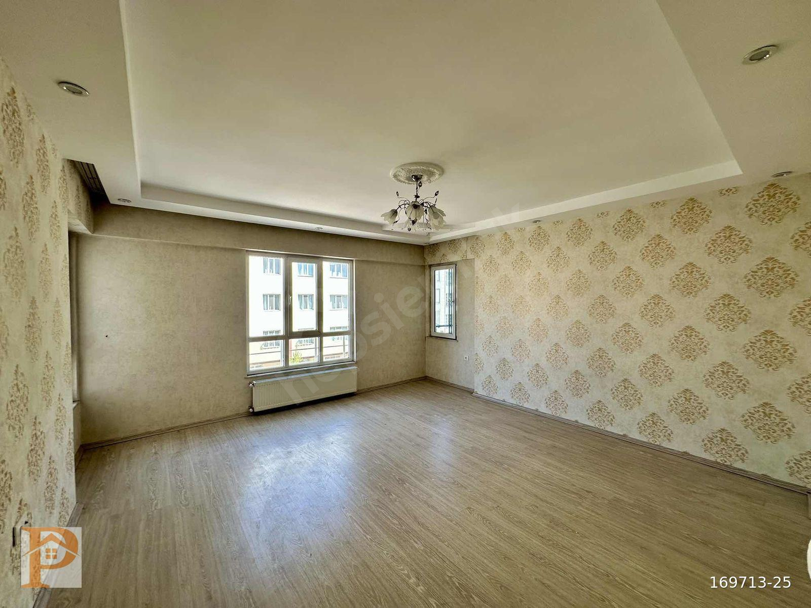 GÜNEYKENT'DE TRAMVAY YOLUNA SIFIR KİRALIK ARAKAT 3+1 DAİRE