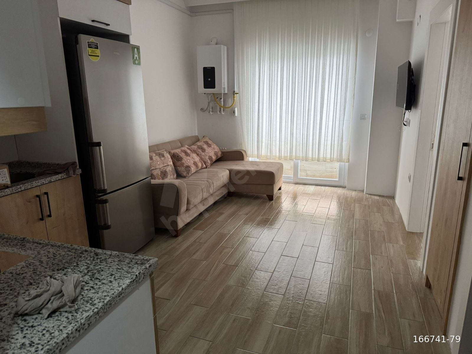 KARŞIYAKA DA OTOGAR YAKINI 1+1 SIFIR EŞYALI KİRALIK DAİRE