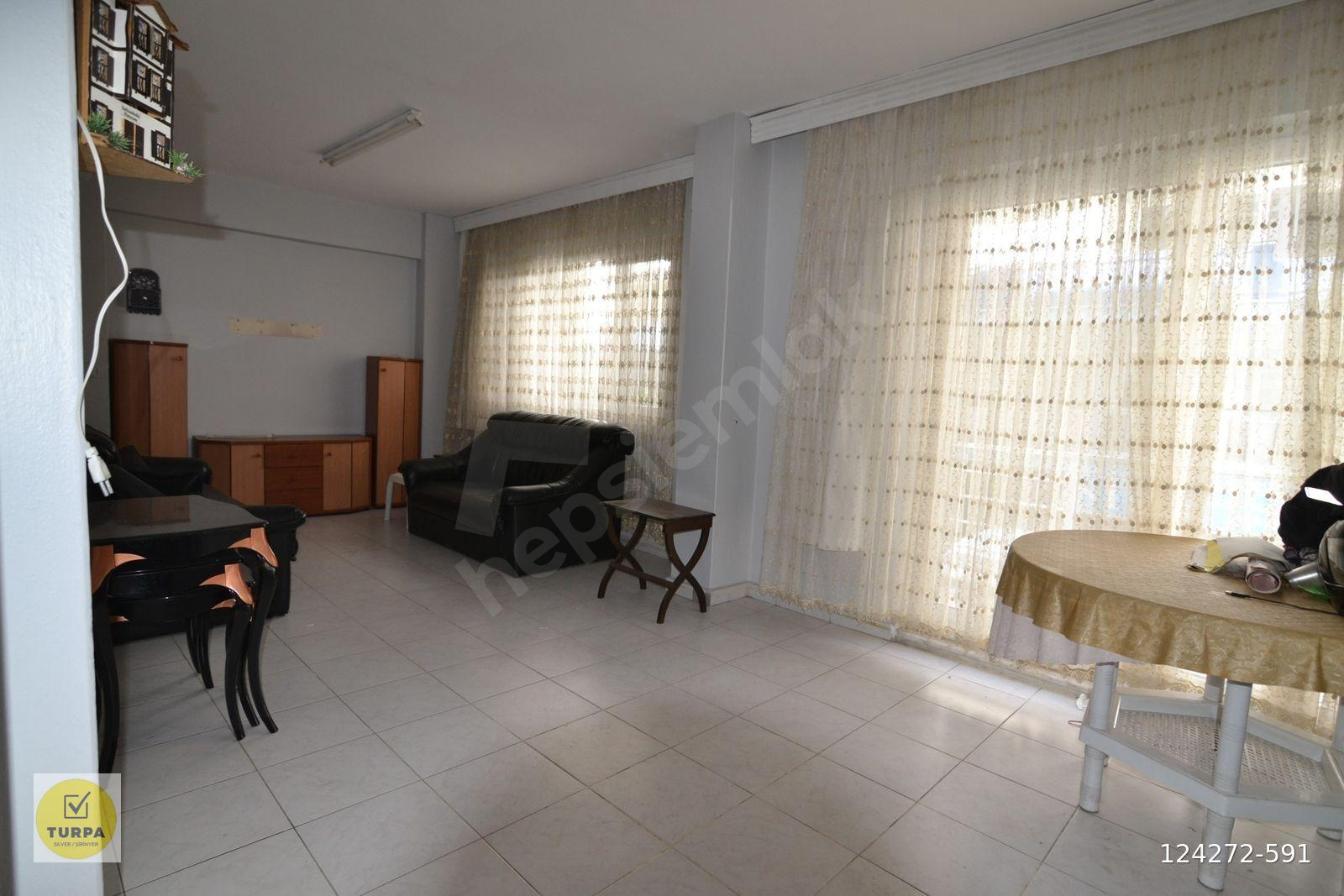 HASANEFENDİ MAH,GENÇLİK CADDESİ ÜZERİNDE SATILIK 3+1 DAİRE