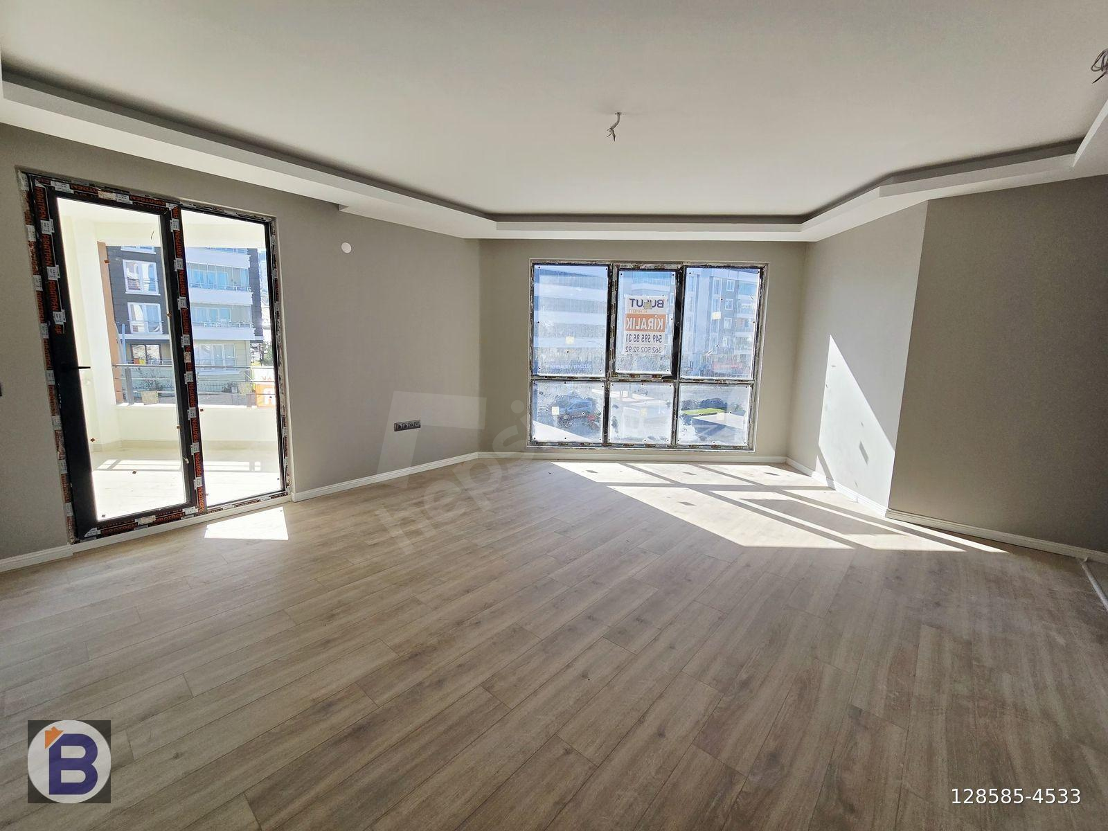 BULUT EMLAK; CAĞALOĞLUNA CEPHE 3+1 LÜKS DAİRE