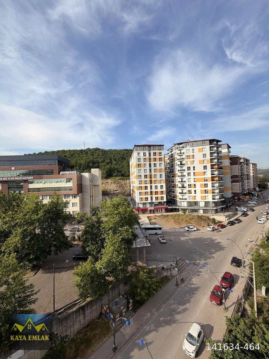 KAYA EMLAK'TAN TIP FAKÜLTESİNDE SATILIK 1+1 DAİRE