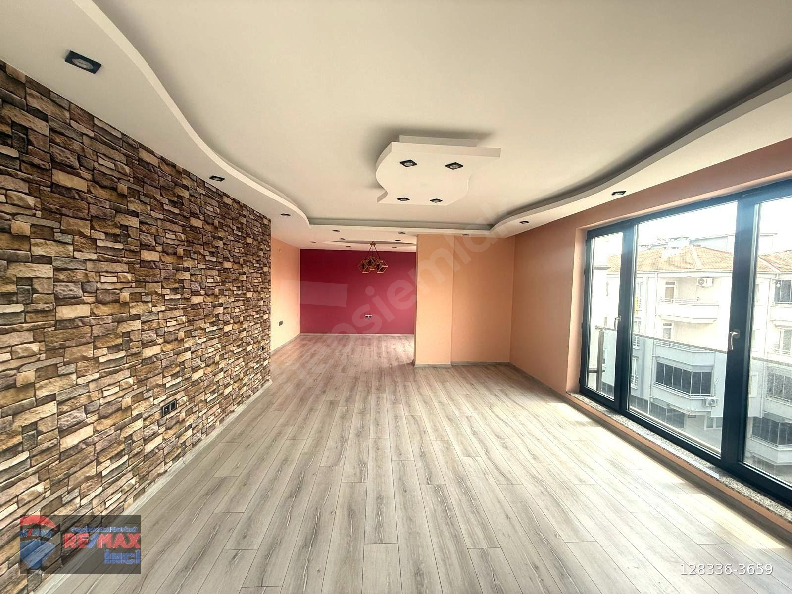 RE/MAX İNCİ'DEN SAVAŞTEPE CAD. CEPHE SATILIK 3+1 DUBLEKS DAİRE