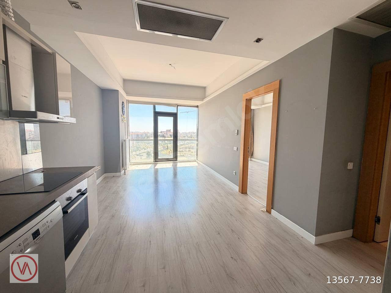 GÜNCEL...Ataşehir Brandium Taşınmaya Hazır BOŞ 1+1 Satılık Daire