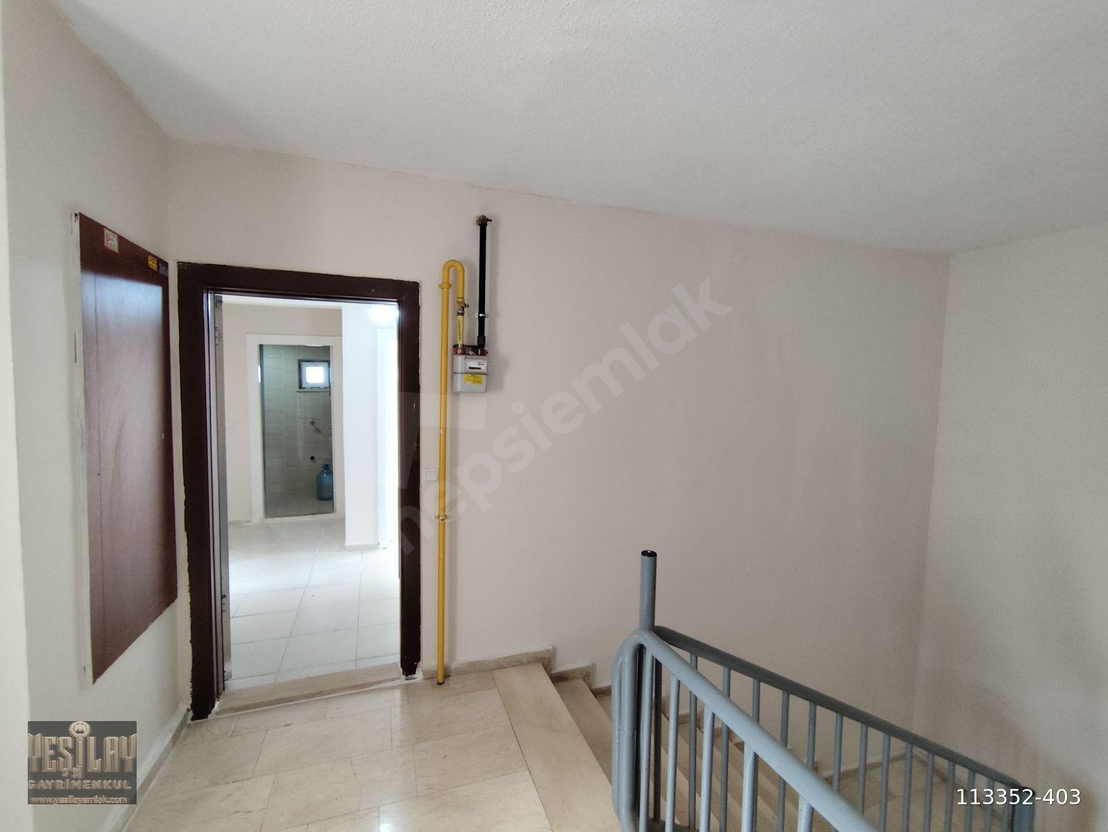 Seyrantepe'de satılık bakımlı tertemiz 3 odalı TOKİ FG dairesi