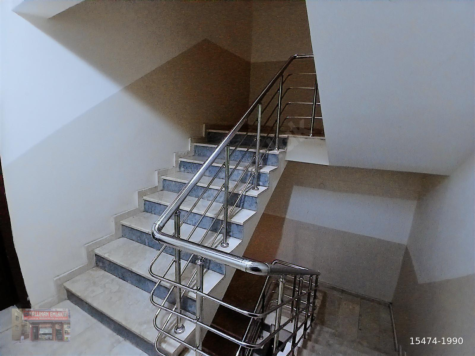 SİNCAN ATATÜRK MAHALLESİNDE ARA KAT SATILIK 3+1 DAİRE