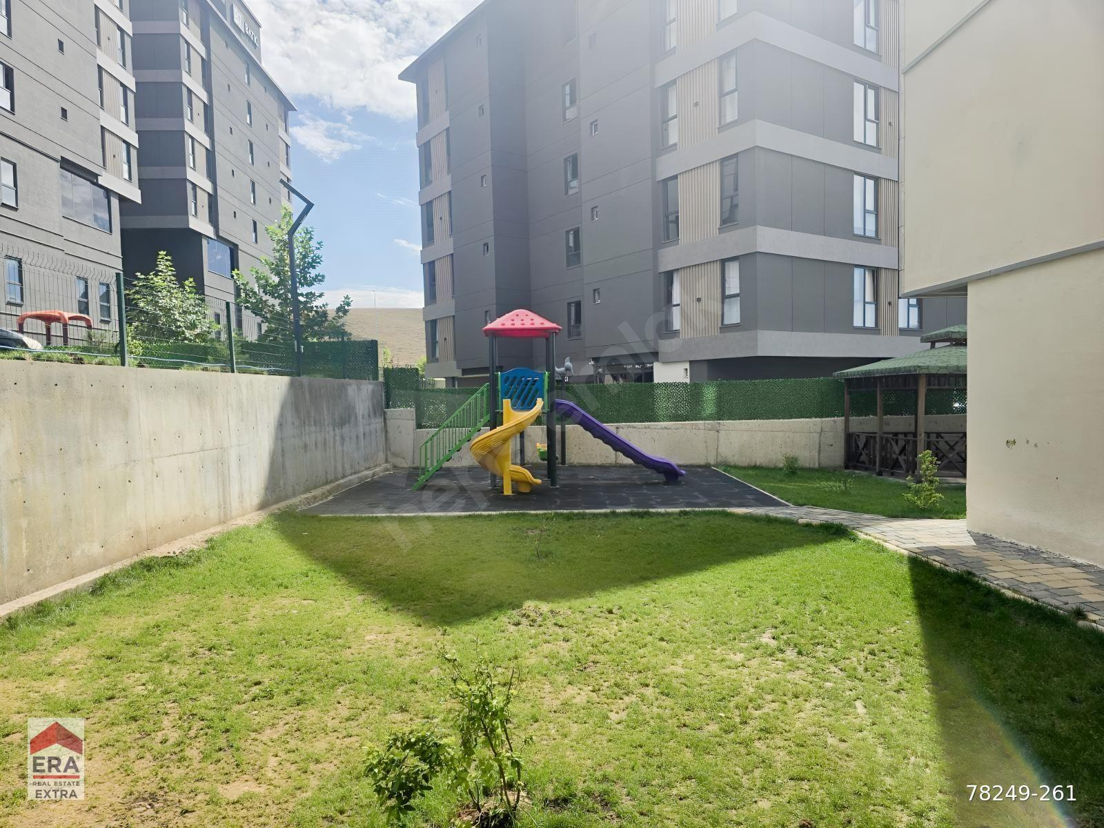 tılmenc mah caddeye yakın 3.5+1 lüks sıfır daire