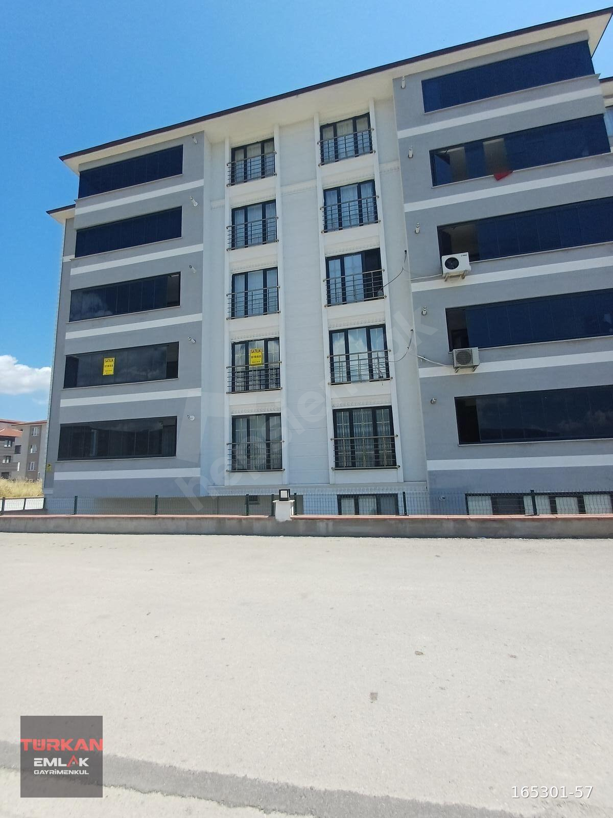 5000 EVLER CUMH.MAH.SEMANUR APT 2.KAT 3+1 DAİREMİZ SATILIKTIR.