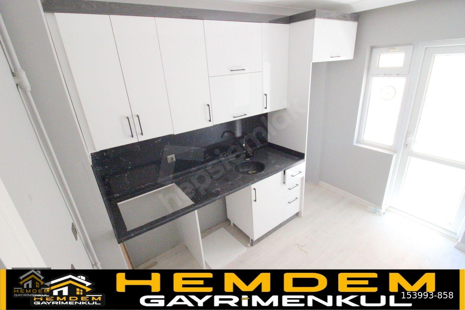 HEMDEM GAYRİMENKUL'DEN PINARBAŞINDA CADDE ÜZERİ ASANSÖRLÜ ARAKATTA 3+1 SATILIK DAİRE