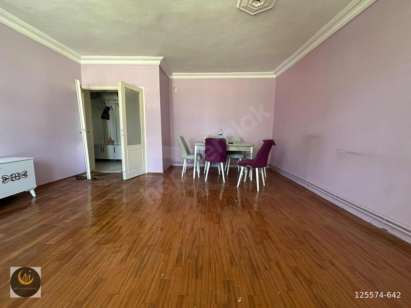 D0LUNAY'dan KIRLANGIÇ SOKAKTA 120m2 3+1 KİRALIK DAİRE