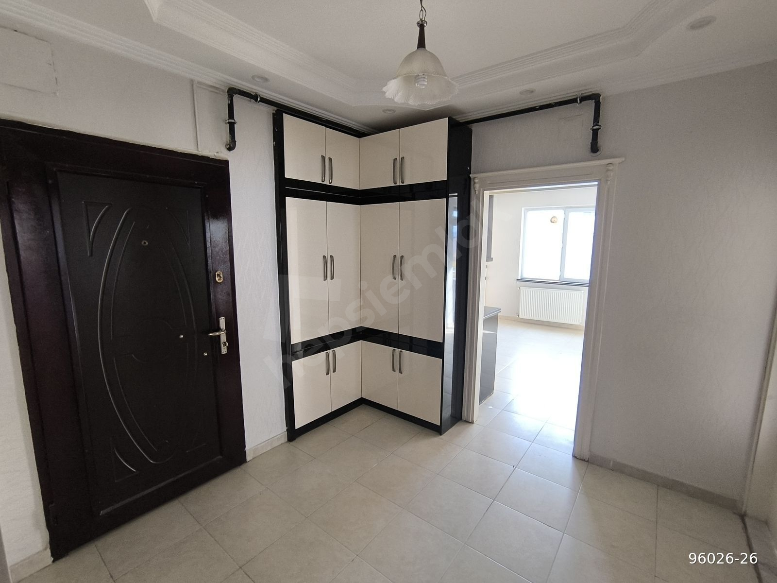 YEDİTEPE MAHALLESİNDE ULTRA LÜX BAKIMLI KİRALIK 4+1 DAİRE