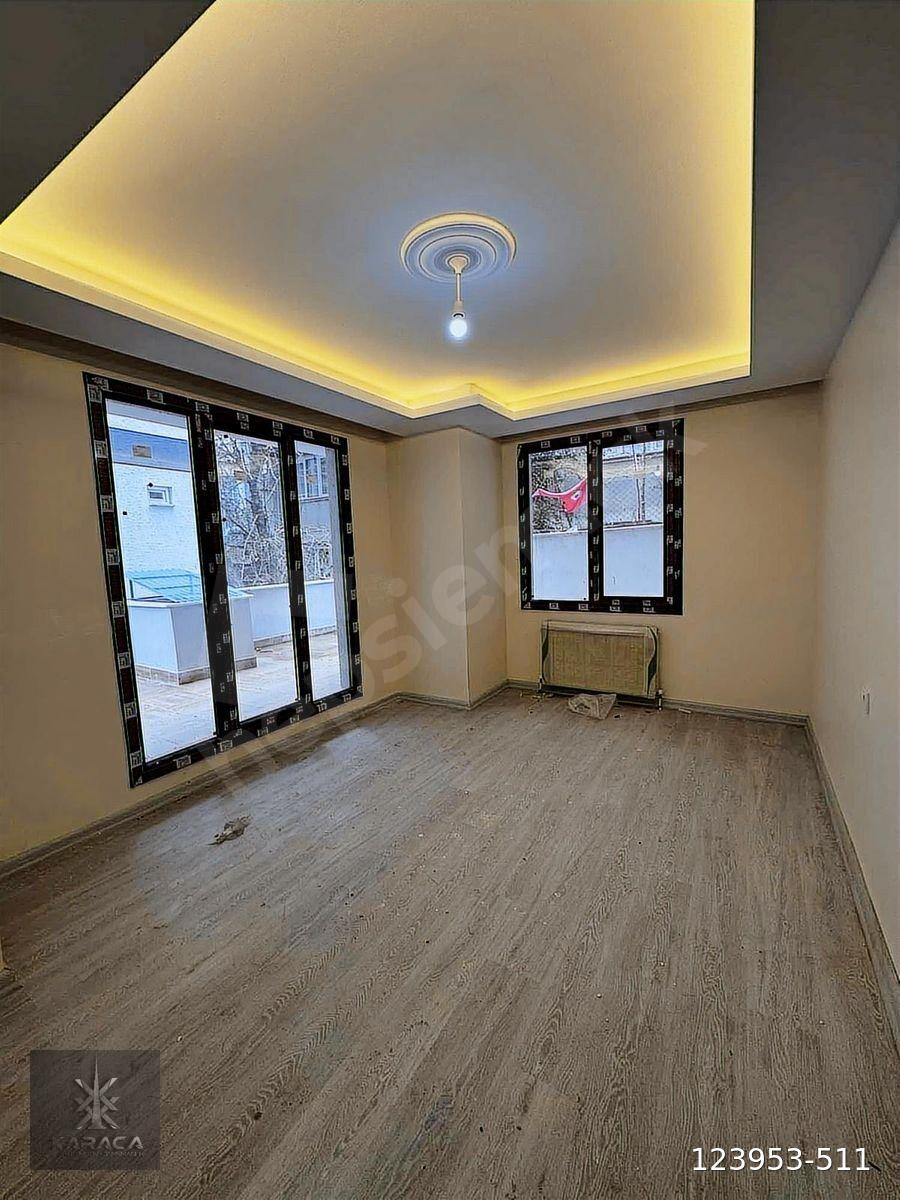 Merkezi Konumda 1+1 Otoparklı, Balkonlu Daire