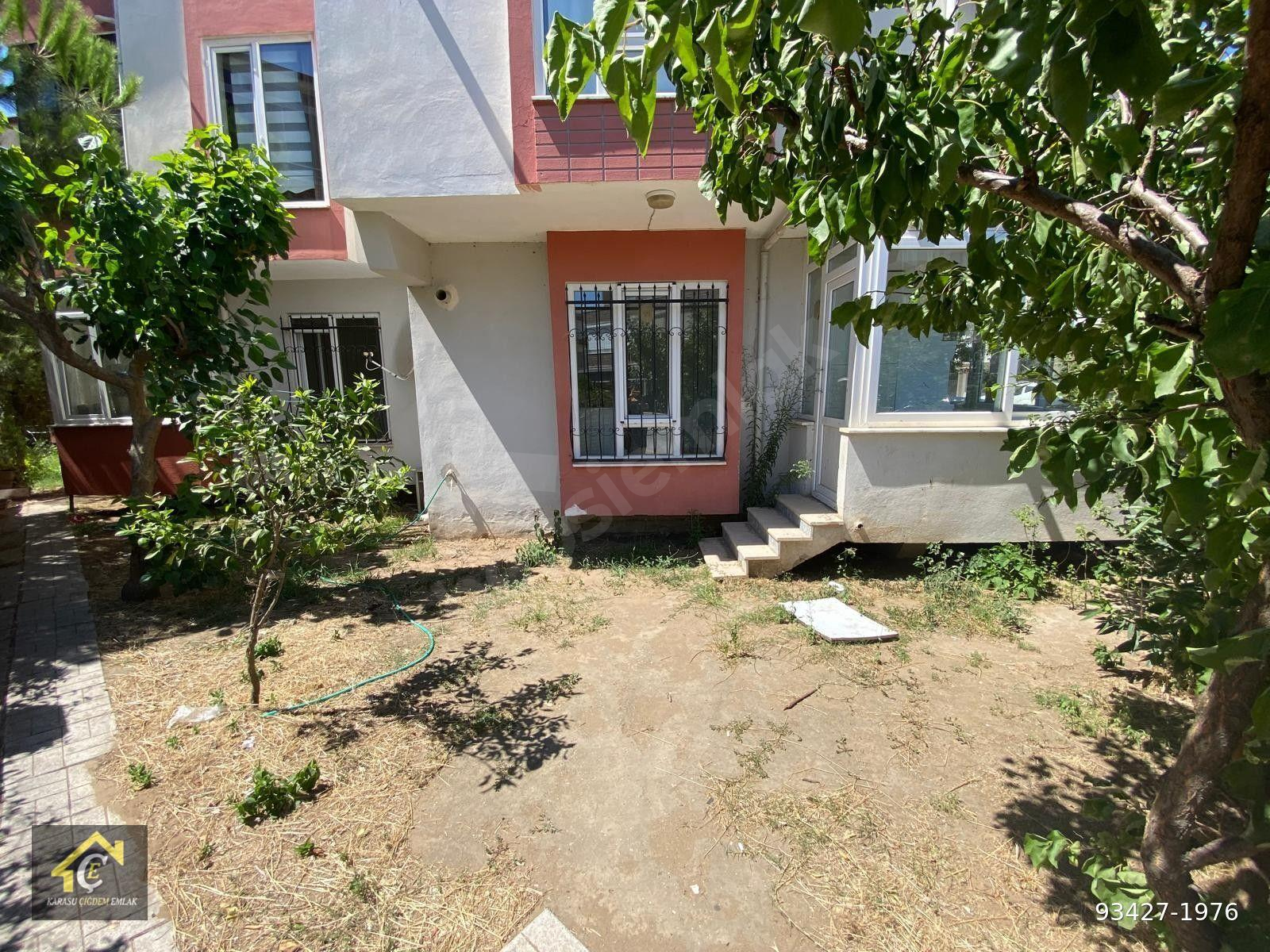 Karasu 32 Evlerde Müstakil Bahçeli Yüksek Giriş Kat 2+1