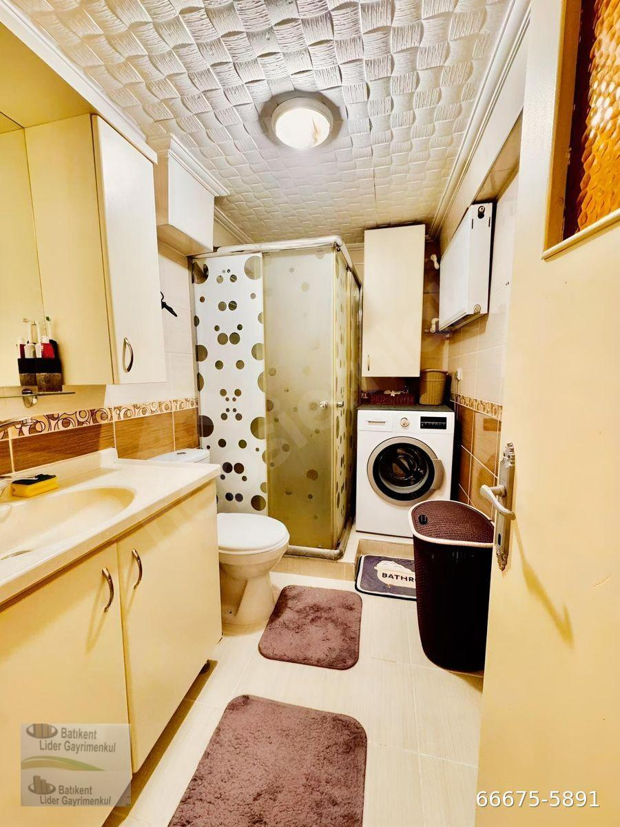 METRO İSTASYONU YANINDA ASANSÖRLÜ 3+1 SATILIK DAİRE
