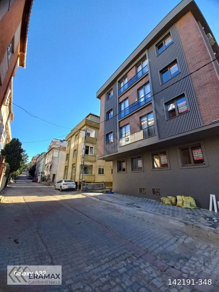 YEDİTEPE ÜNİ. ANA KAPISINA ÇOK YAKIN,SIFIR BİNA,SIFIR EŞYALI,1+1
