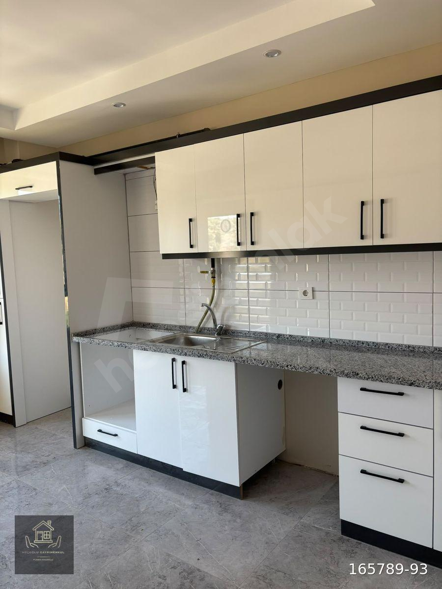 ERGENEKON MAHALLESİNDE 135m2 3+1 KİRALIK SIFIR DAİRE