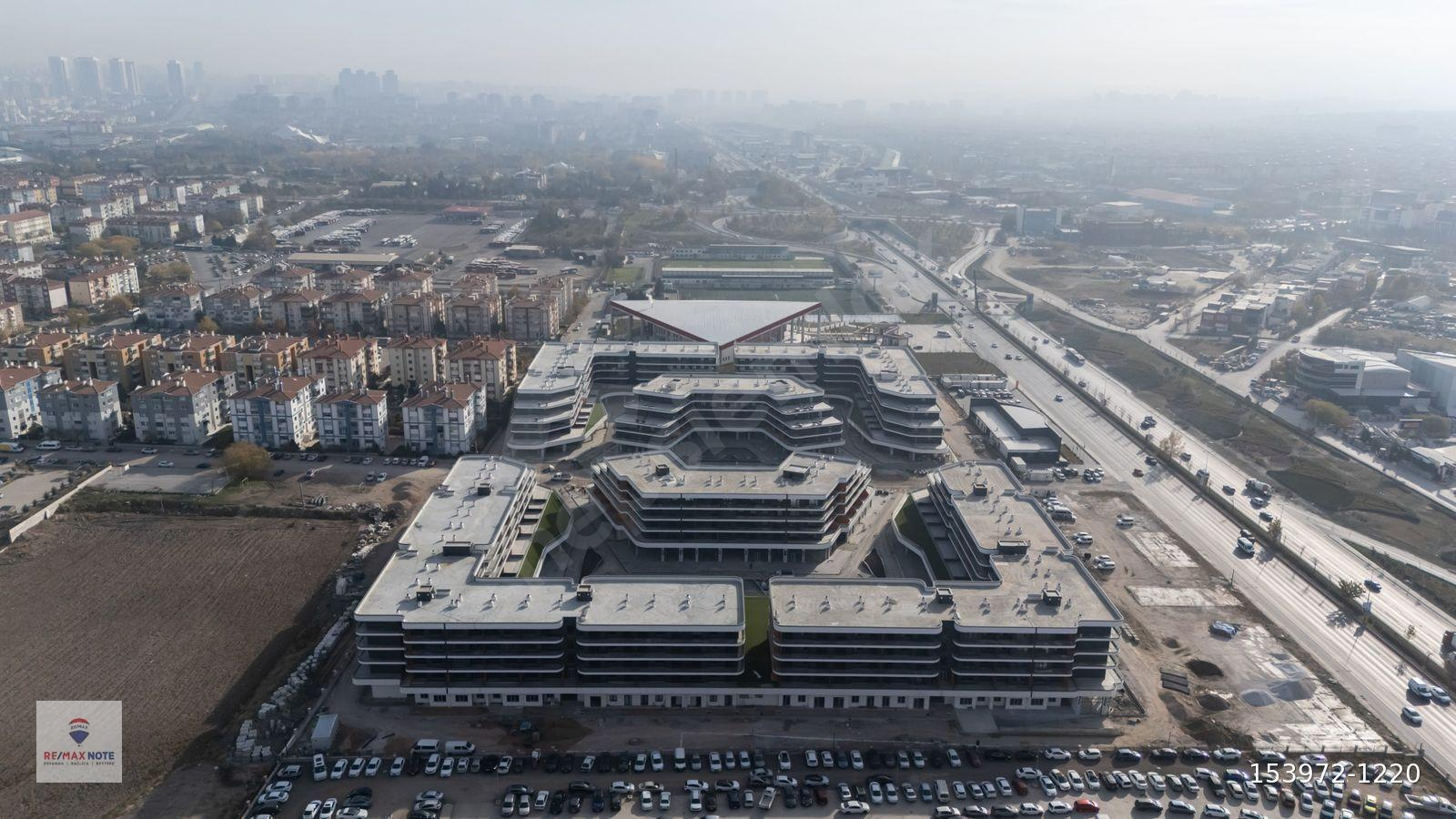 ONYX ANKARA'DA ŞEREFİYELİ SATILIK 1+1 DAİRE