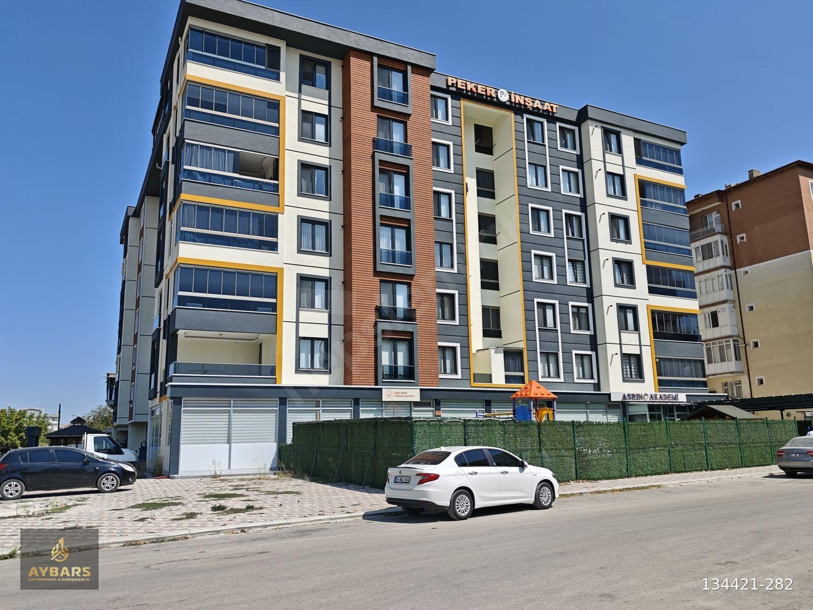 AYBARS GAYRİMENKUL'DEN ŞEHİR MERKEZİNDE SATILIK 2+1 DAİRE