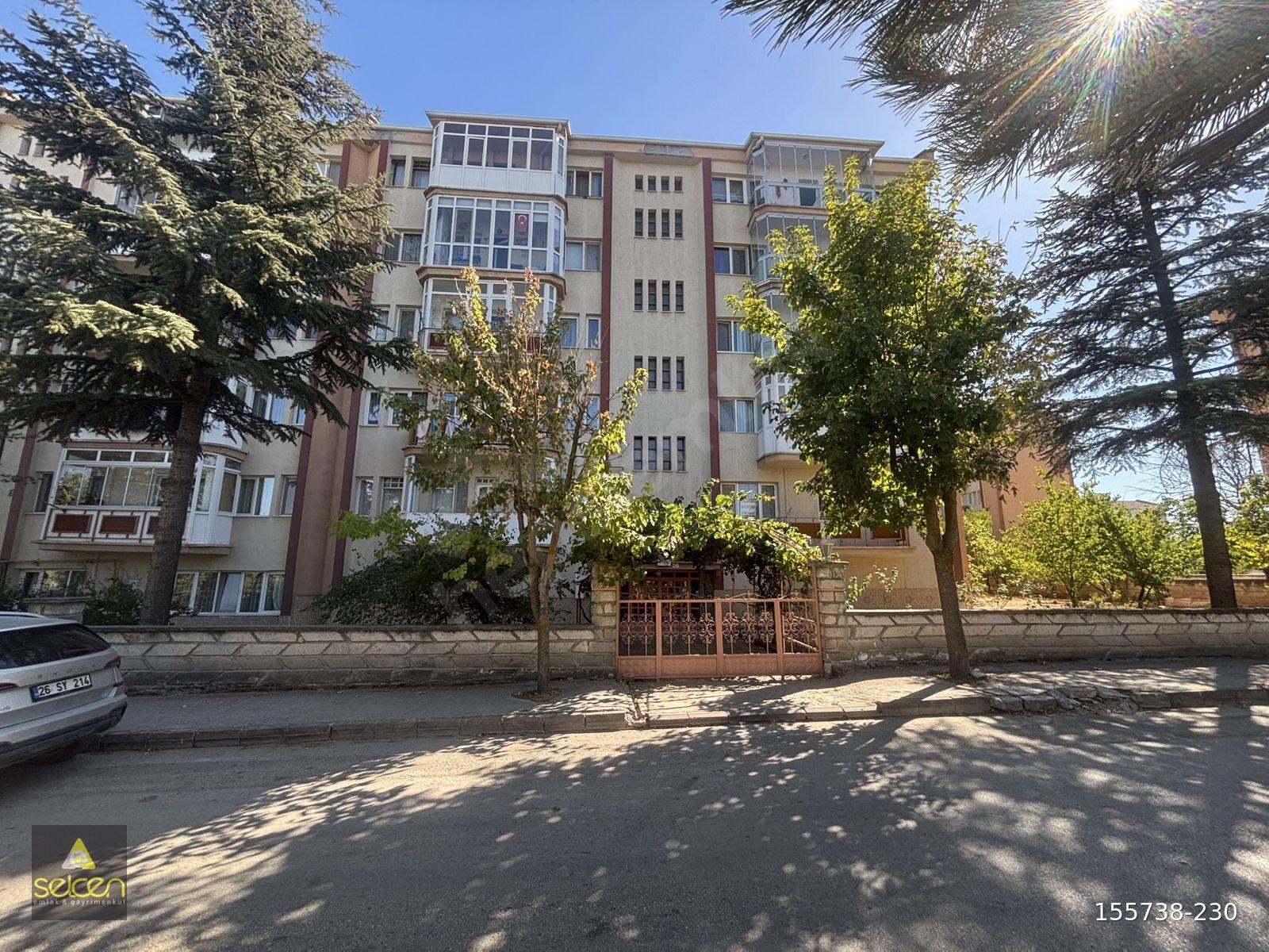 ÇANKAYA MAHALLESİ OĞUZLAR SİTESİ ' NDE , KİRALIK 3+1 DAİRE