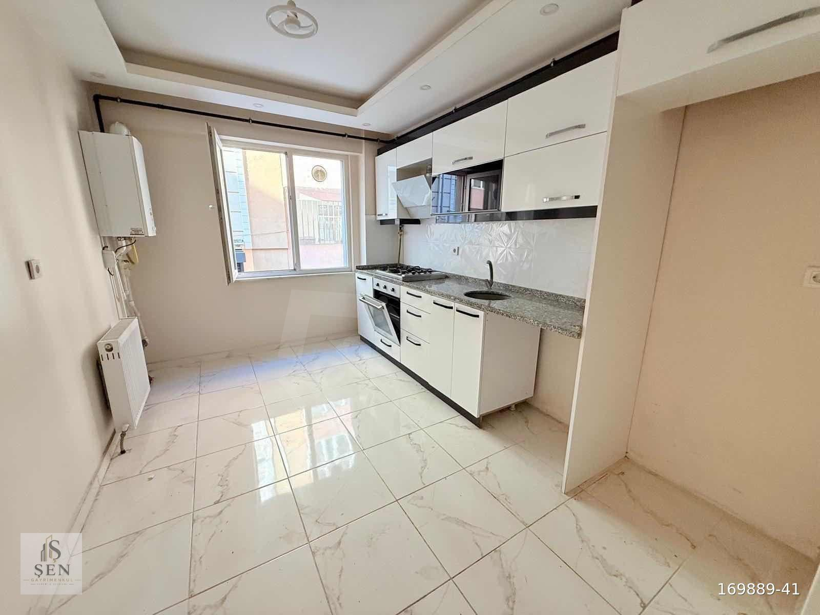 ŞEYHSİNAN MAHALLESİNDE SATILIK 2+1 Y.GİRİŞ DAİRE
