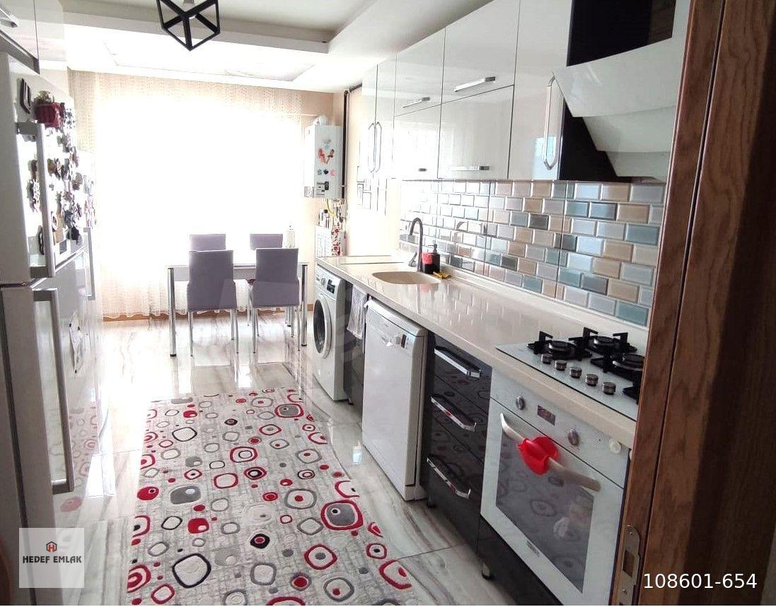 HEDEF EMLAK`TAN 2+1 M2 GENİŞ ÖNÜ AÇIK TAM MERKEZİ KONUM FIRSAT!.