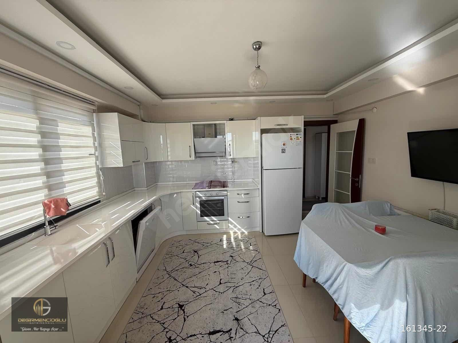 SELVİTEPE'de BASETEMUR SİTESİNDE 140 m2 3+1 SATILIK DAİRE !!!