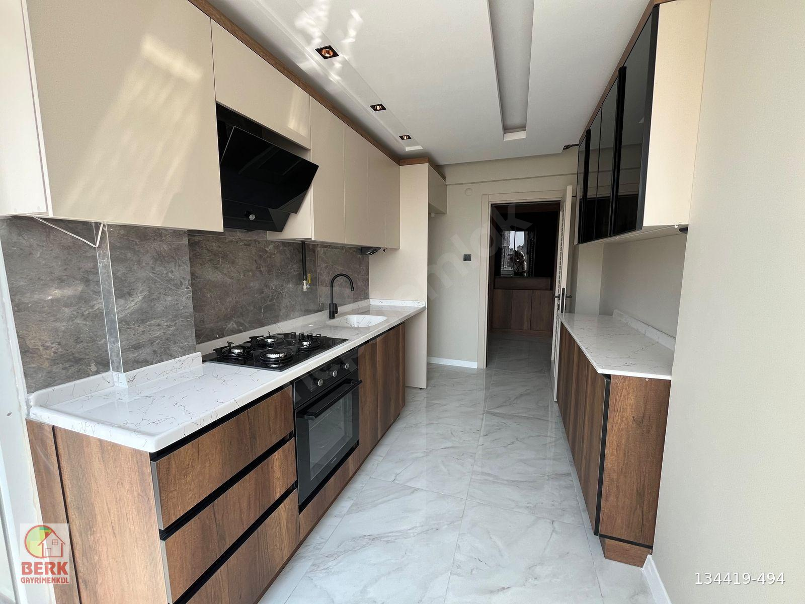 BERK'TEN HUZUREVLERİNDE FULL YAPILI SATILIK 3+1 DAİRE