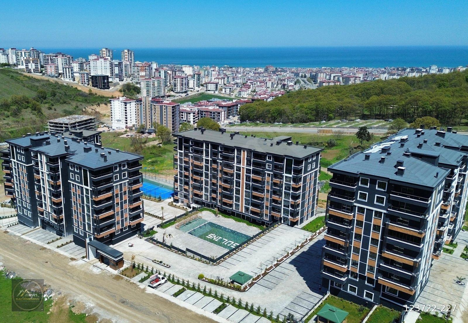 Gülpark Atakum 3. Etap'ta Havuz Cepheli 1+1 Satılık Daireler