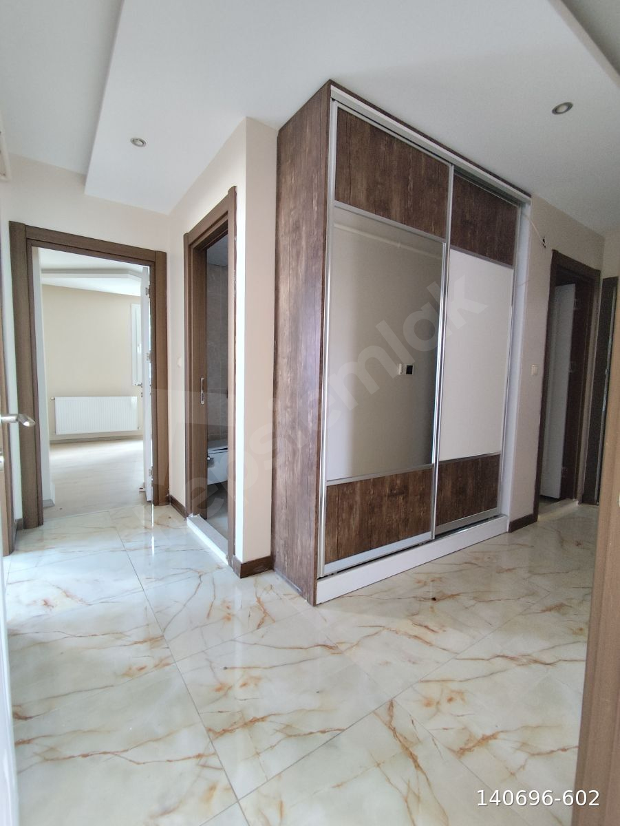 SARIÇAM ÇARKIPARE İSKANLI DOĞALGAZLI 2+1 KİRALIK DAİRE